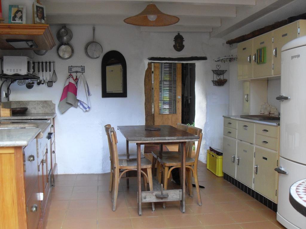 Chambre D'Hotes Les Bienvenus Lagrasse Exterior foto